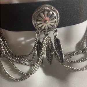 Choker necklace